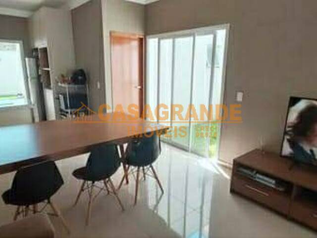 #13577 - Casa para Venda em São José dos Campos - SP - 2