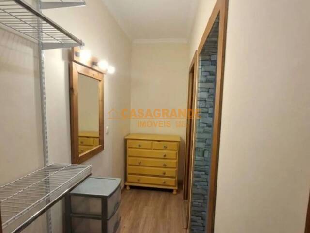 Casa para Venda em São José dos Campos - 4