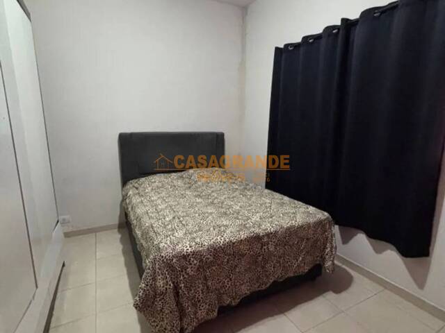 Apartamento para Venda em São José dos Campos - 4