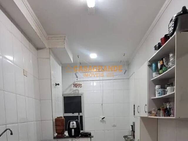 Apartamento para Venda em São José dos Campos - 5