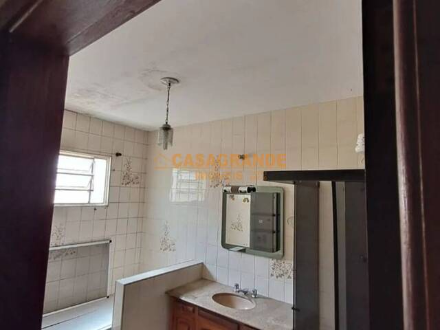Casa para Venda em São José dos Campos - 5