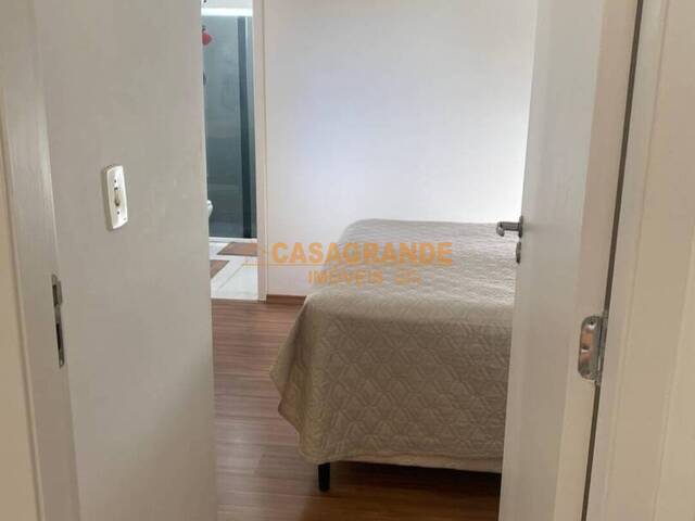 Apartamento para Venda em São José dos Campos - 4