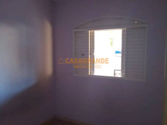 Casa para Venda em São José dos Campos - 5