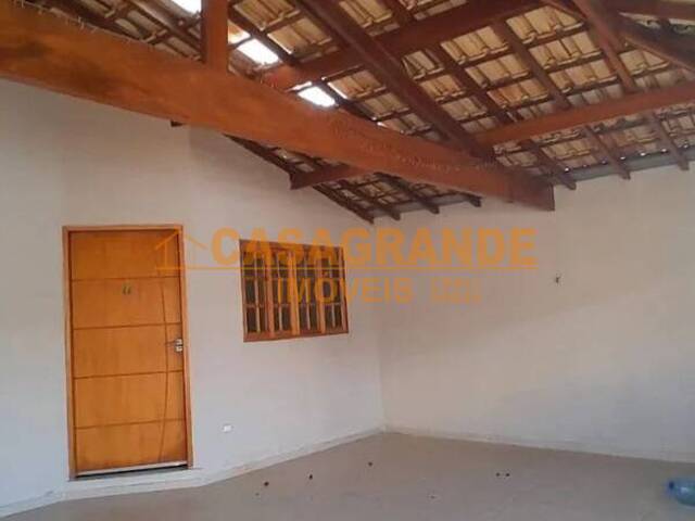 #13648 - Casa para Venda em São José dos Campos - SP - 1