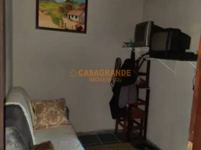Chácara para Venda em São José dos Campos - 4