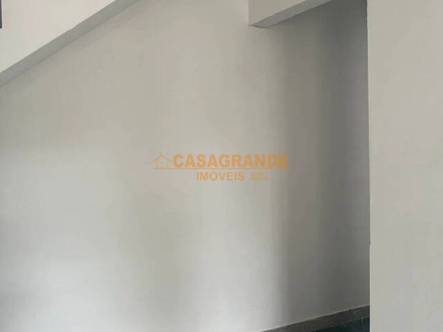Casa para Venda em São José dos Campos - 5