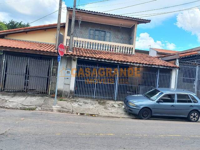 Casa para Venda em São José dos Campos - 5
