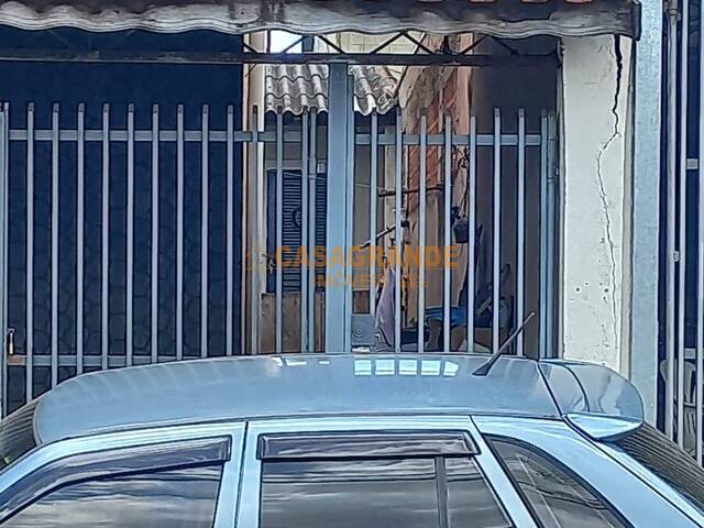 Casa para Venda em São José dos Campos - 4