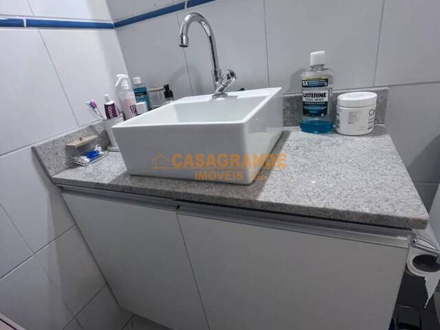Apartamento para Venda em São José dos Campos - 4