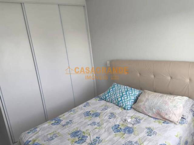 Apartamento para Venda em São José dos Campos - 4