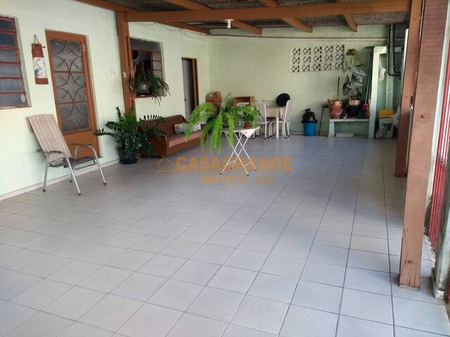 Casa para Venda em São José dos Campos - 4