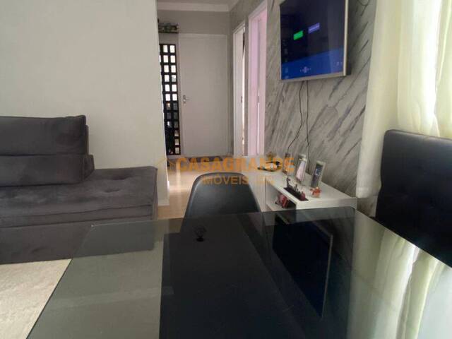 Apartamento para Venda em São José dos Campos - 4