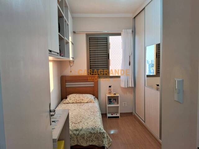 Apartamento para Venda em São José dos Campos - 5