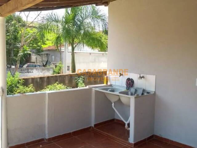 Casa para Venda em São José dos Campos - 4