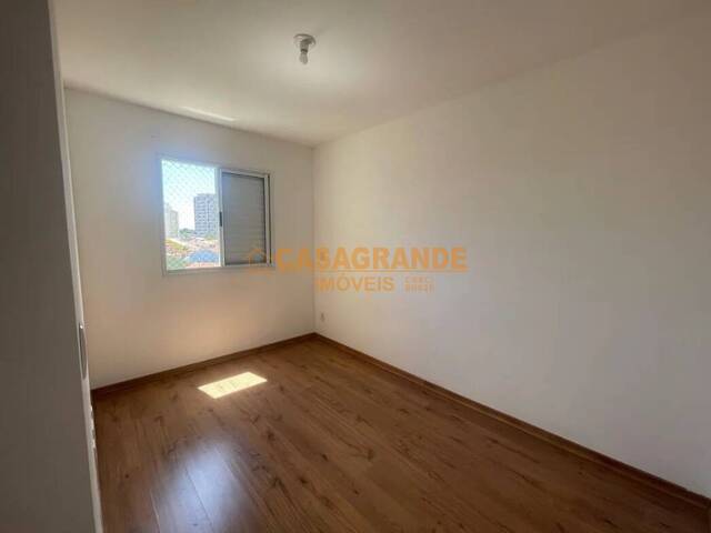 Apartamento para Venda em São José dos Campos - 4