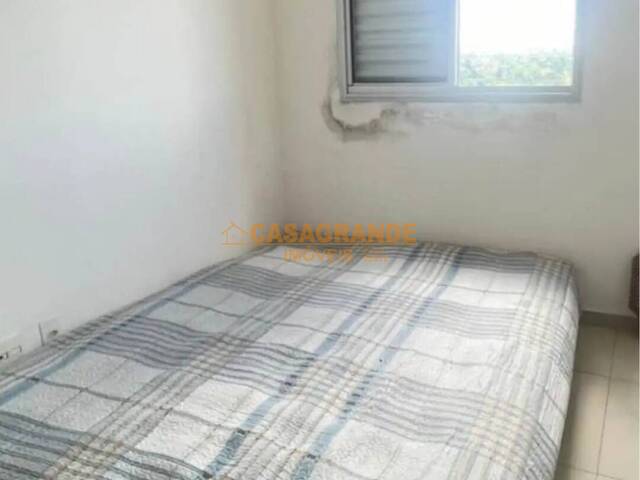 Apartamento para Venda em São José dos Campos - 4