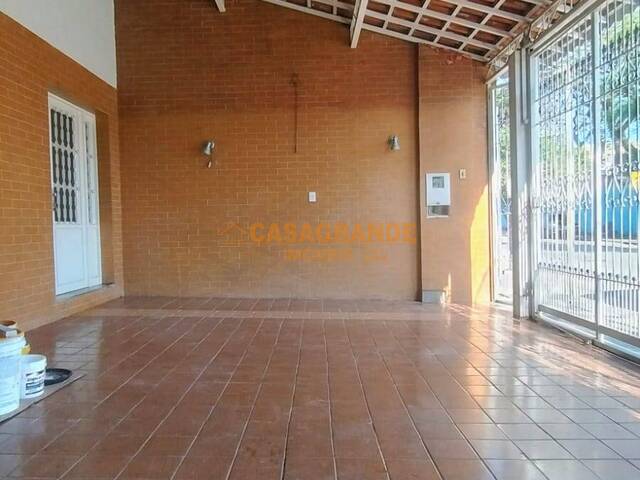 #13715 - Casa para Venda em Jacareí - SP - 2