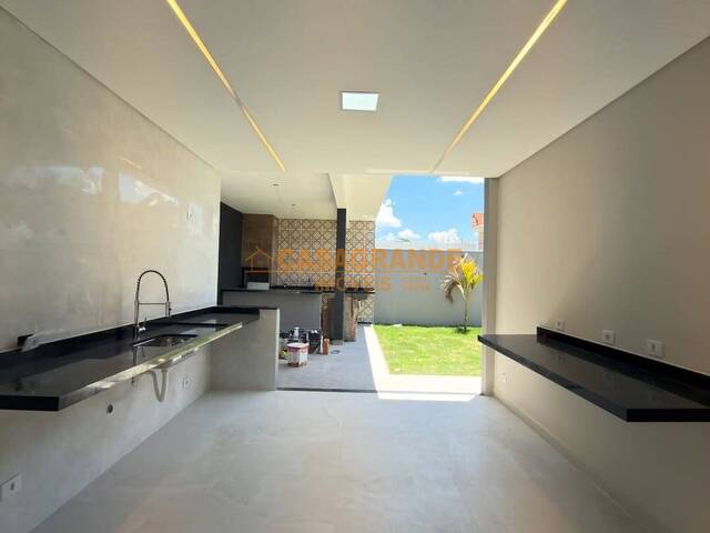 #13718 - Casa para Venda em Jacareí - SP - 2