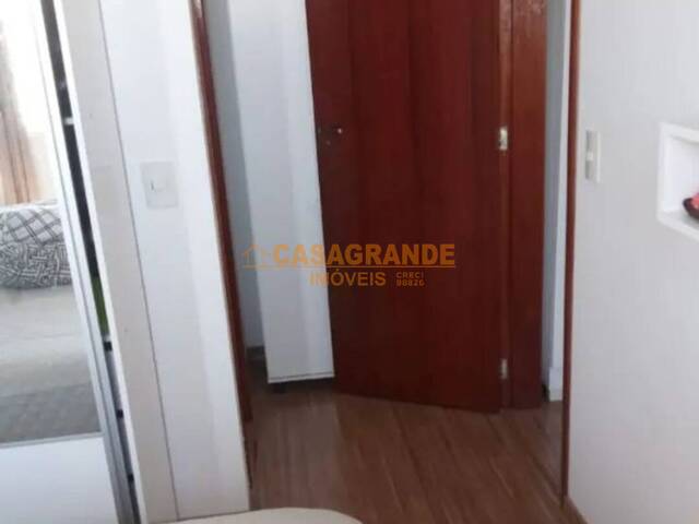 Apartamento para Venda em São José dos Campos - 4