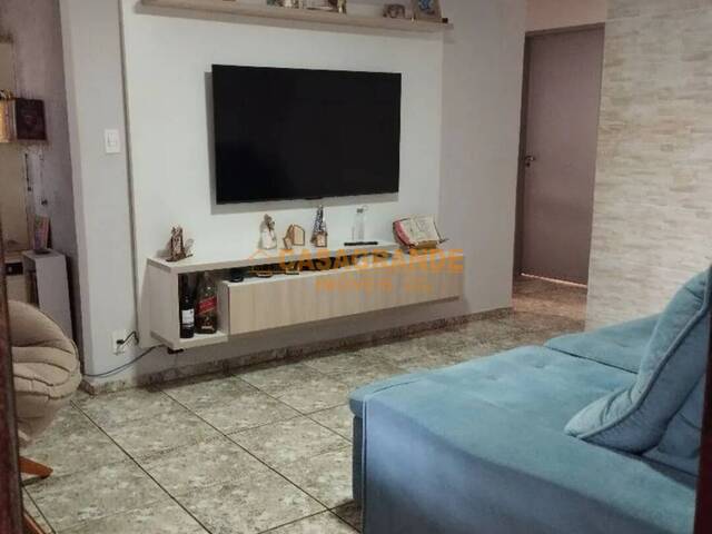 Casa para Venda em São José dos Campos - 5