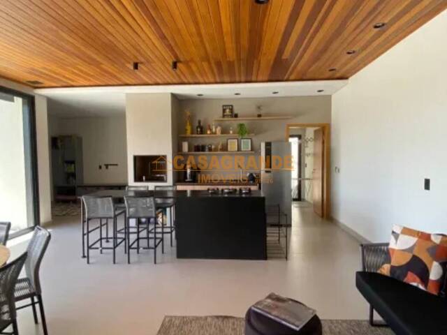 Casa para Venda em São José dos Campos - 5