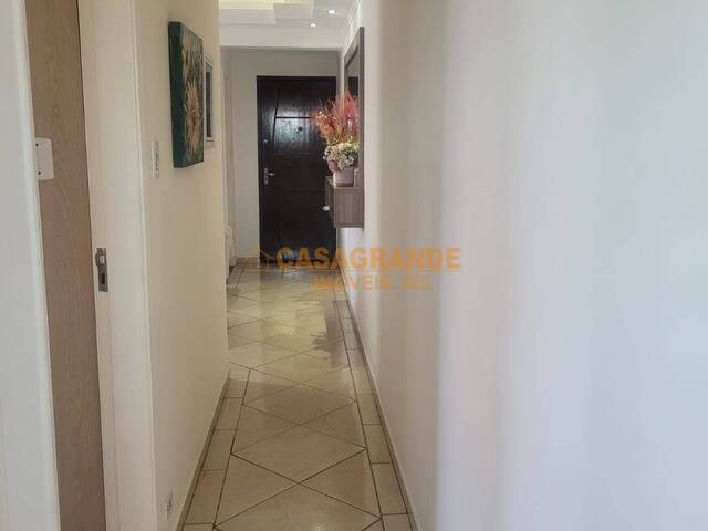 #13746 - Apartamento para Venda em São José dos Campos - SP - 3