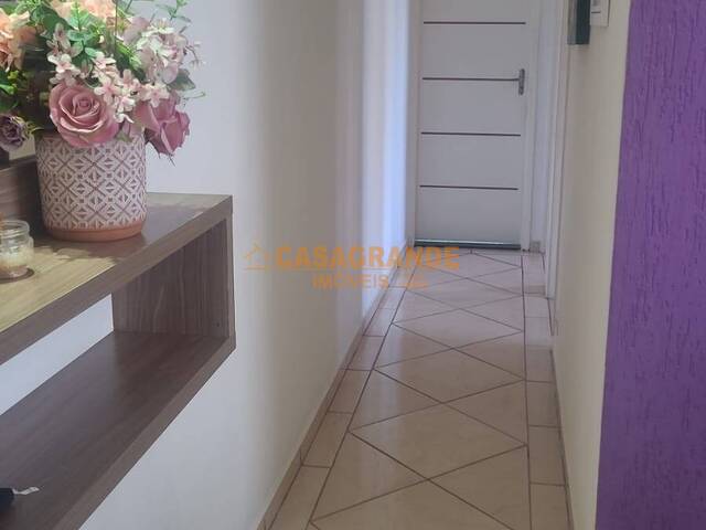 Apartamento para Venda em São José dos Campos - 4