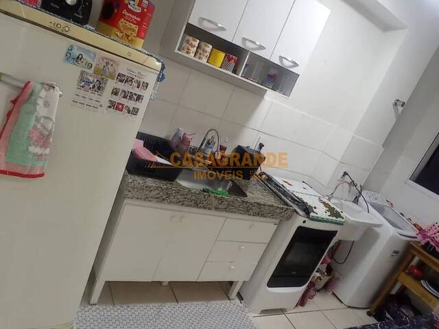 Apartamento para Venda em São José dos Campos - 4