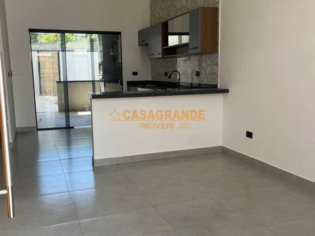 #13769 - Casa para Venda em São José dos Campos - SP - 3