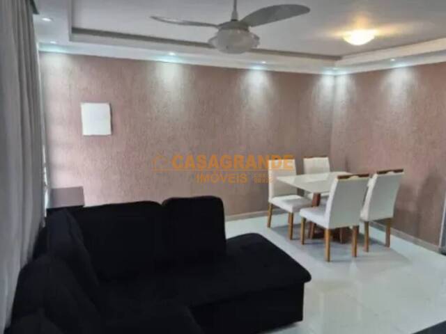 Casa para Venda em São José dos Campos - 5