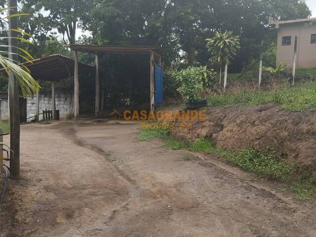 Casa para Venda em Paraibuna - 4