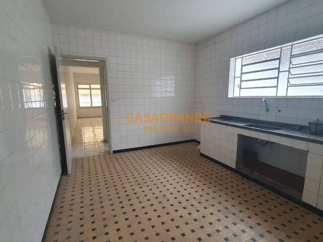 Casa para Venda em São José dos Campos - 5