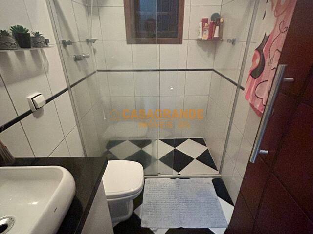 Casa para Venda em São José dos Campos - 4