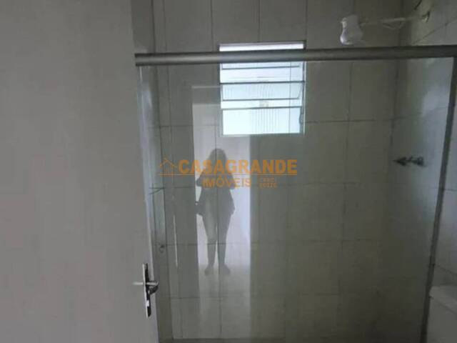 Casa para Venda em São José dos Campos - 5