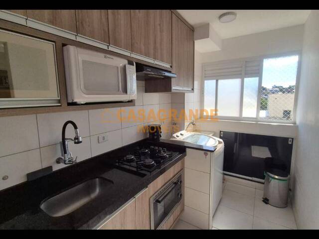 Apartamento para Venda em São José dos Campos - 4