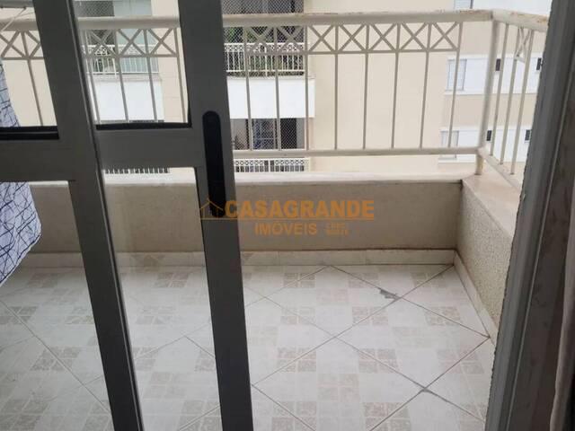 Apartamento para Venda em São José dos Campos - 4