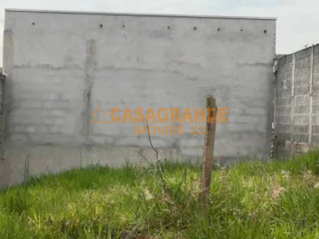 Área para Venda em São José dos Campos - 4