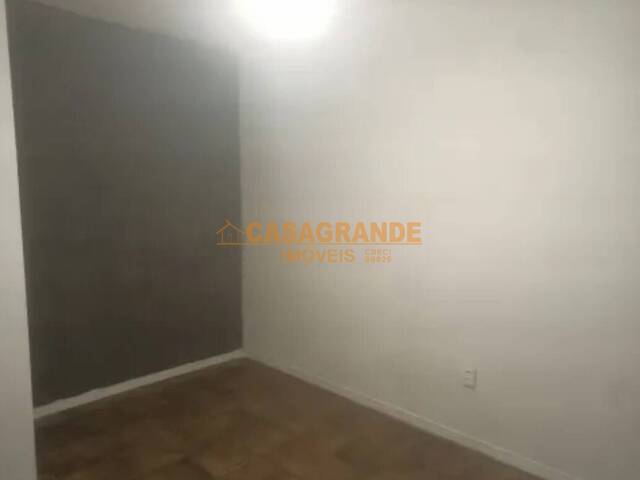 Casa para Venda em São José dos Campos - 5