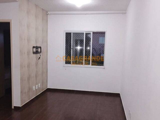 Apartamento para Venda em São José dos Campos - 4