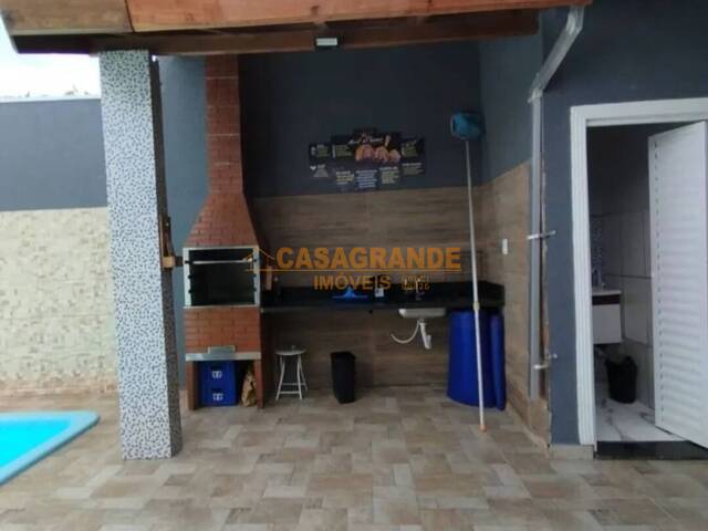 Casa para Venda em São José dos Campos - 5