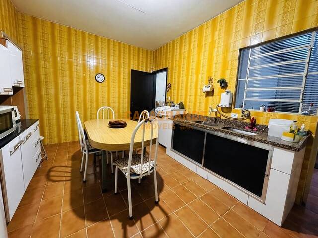 #13873 - Casa para Venda em Jacareí - SP - 3