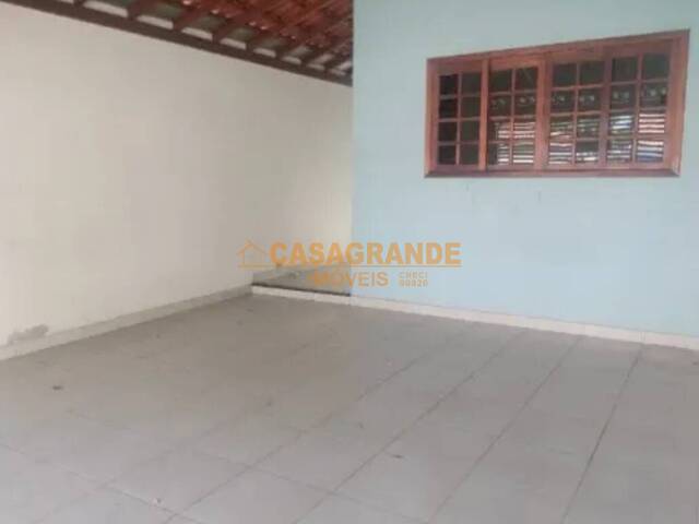 #13877 - Casa para Venda em São José dos Campos - SP - 1