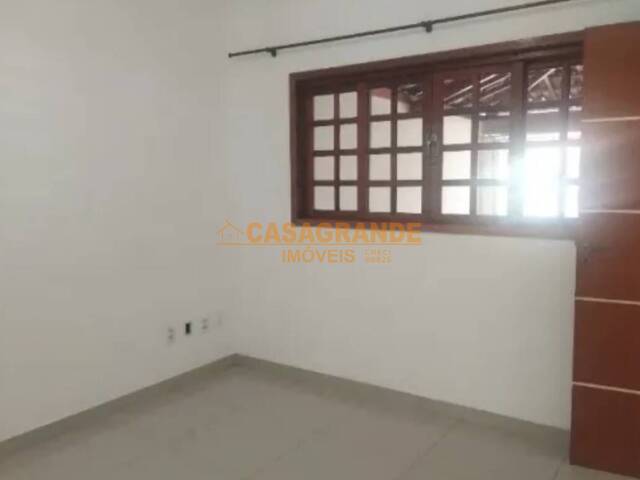 #13877 - Casa para Venda em São José dos Campos - SP - 2