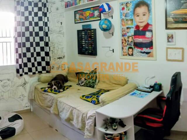 Casa para Venda em Jacareí - 4