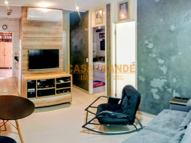 #13885 - Casa para Venda em Jacareí - SP - 2