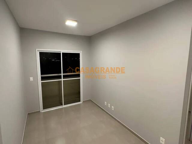 Apartamento para Venda em Jacareí - 4