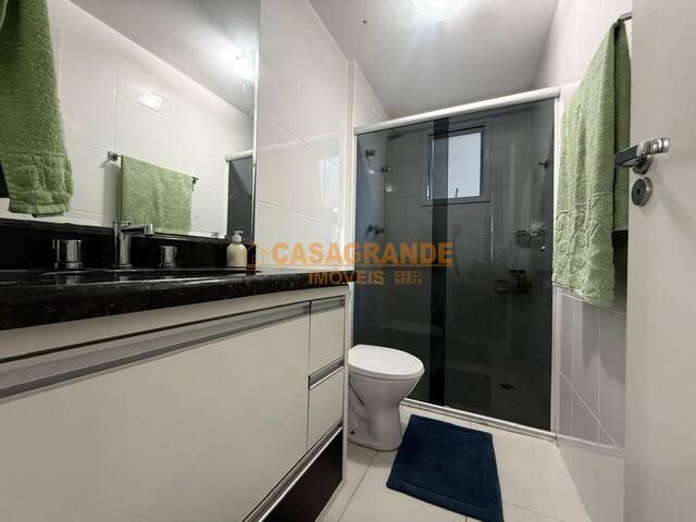 Apartamento para Venda em São José dos Campos - 4
