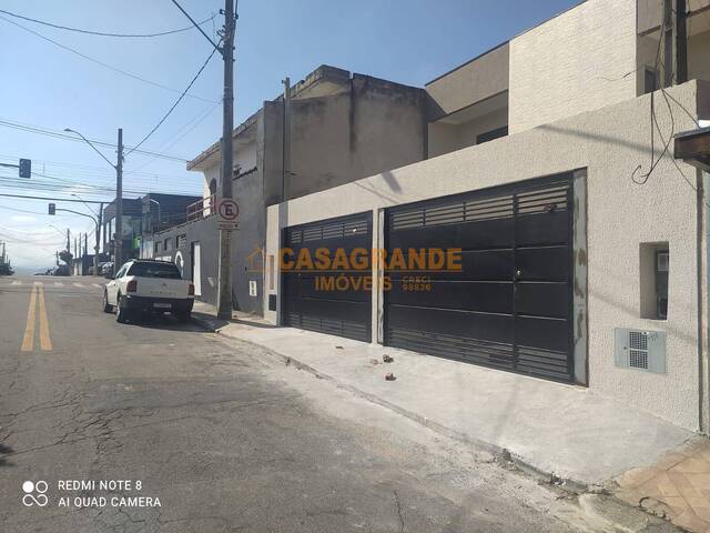 Casa para Venda em São José dos Campos - 4