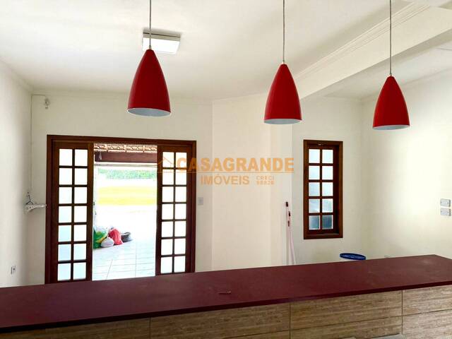 Casa para Venda em São José dos Campos - 5