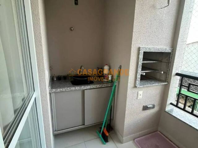 Apartamento para Venda em São José dos Campos - 4